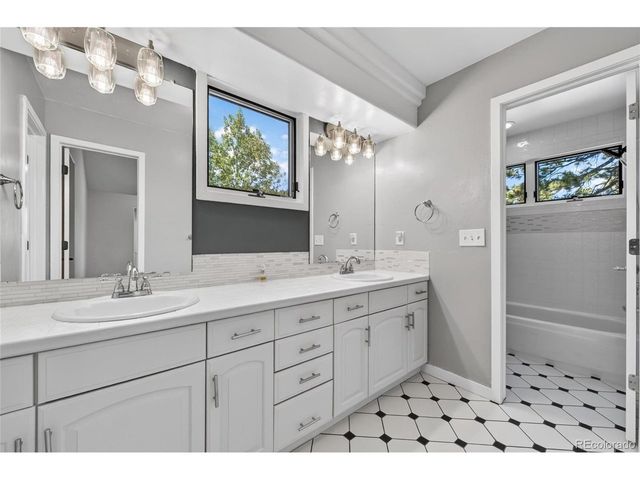 1580 Blakcomb Ct, Evergreen, CO 80439