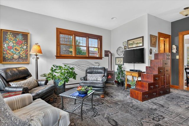 1204 Rugby Road, Schenectady, NY 12308