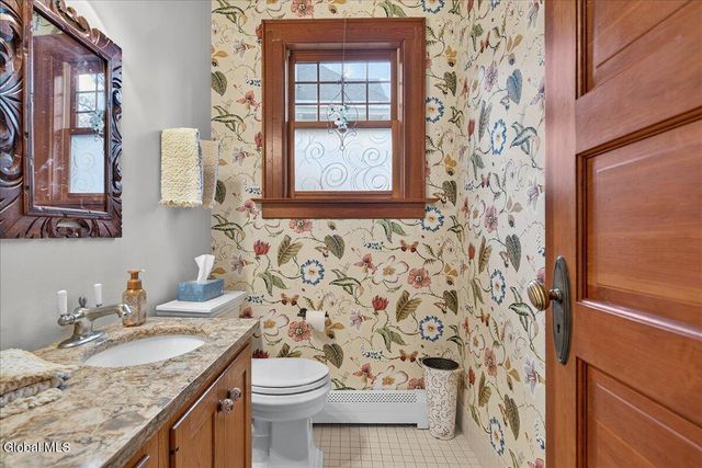 1204 Rugby Road, Schenectady, NY 12308