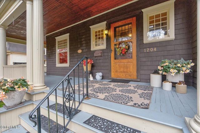 1204 Rugby Road, Schenectady, NY 12308