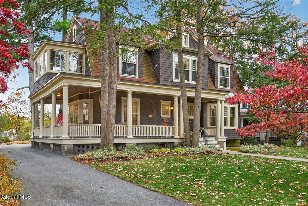 1204 Rugby Road, Schenectady, NY 12308