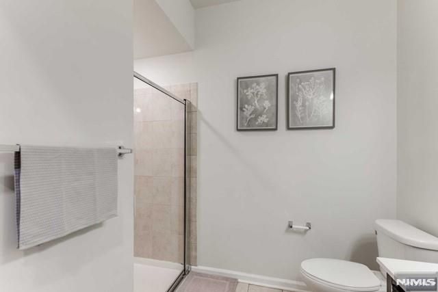 22 Veterans Drive, Wood Ridge, NJ 07075