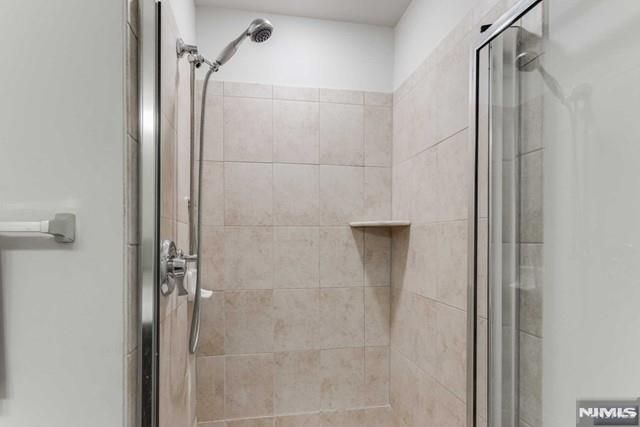 22 Veterans Drive, Wood Ridge, NJ 07075