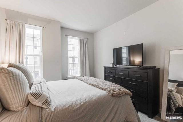 22 Veterans Drive, Wood Ridge, NJ 07075