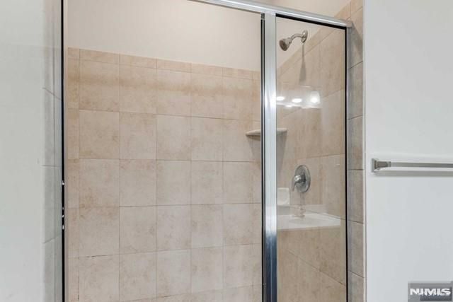 22 Veterans Drive, Wood Ridge, NJ 07075