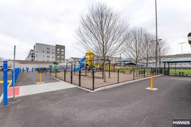 22 Veterans Drive, Wood Ridge, NJ 07075