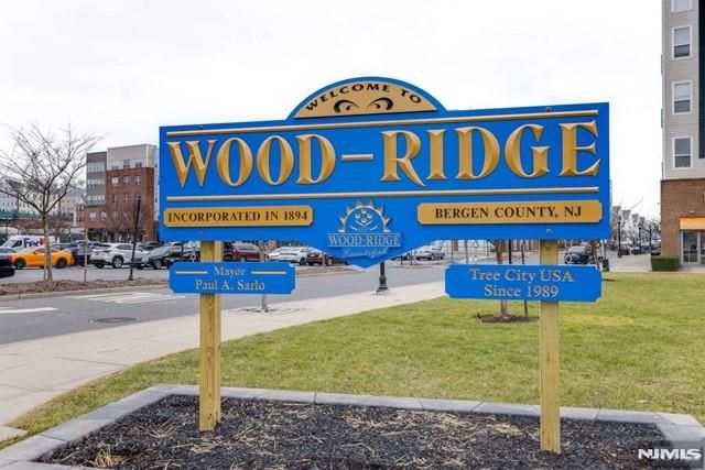 22 Veterans Drive, Wood Ridge, NJ 07075