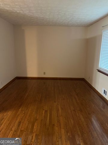 2060 Kimber Trail, Stone Mountain, GA 30088
