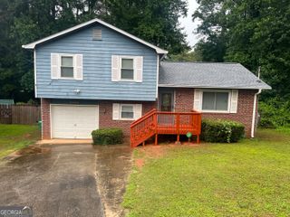 2060 Kimber Trail, Stone Mountain, GA 30088