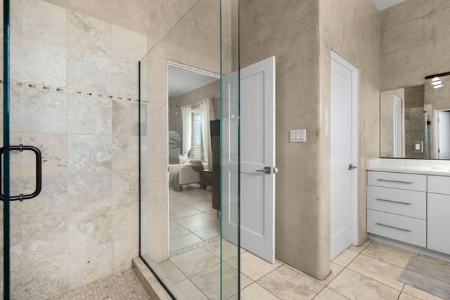 33 N. Estrellas Road, Santa Fe, NM 87507