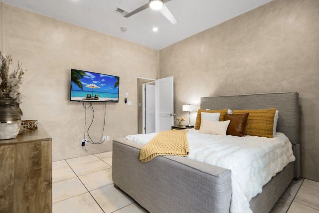 33 N. Estrellas Road, Santa Fe, NM 87507