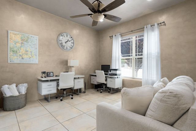 33 N. Estrellas Road, Santa Fe, NM 87507