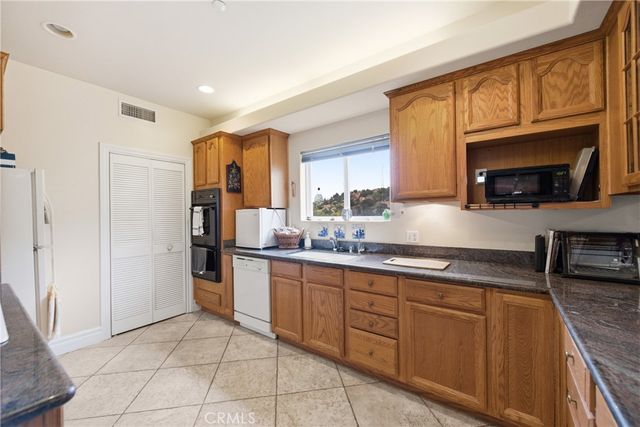 150 SUMMIT Drive, West Hills, CA 91304