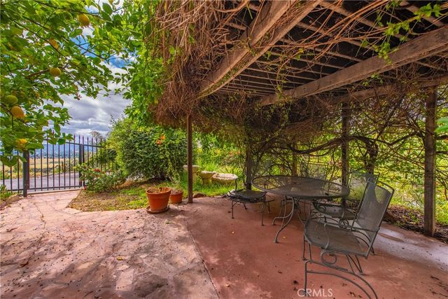 150 SUMMIT Drive, West Hills, CA 91304