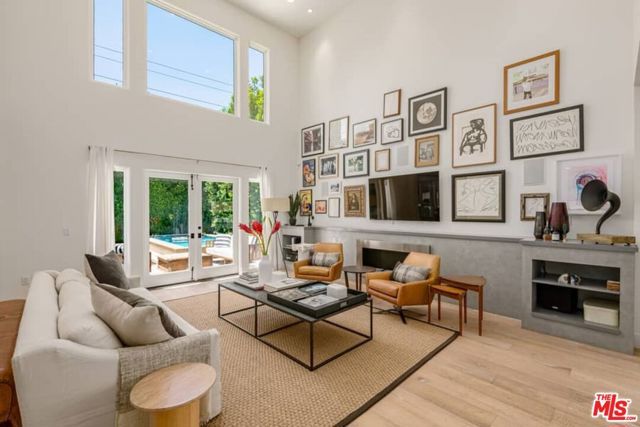 729 N Ogden Drive, Los Angeles, CA 90046