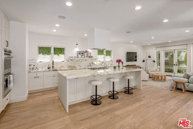 729 N Ogden Drive, Los Angeles, CA 90046