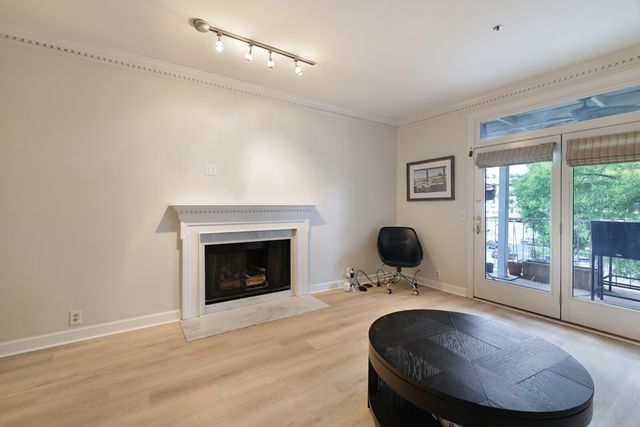 201 Rose Hall, Nashville, TN 37212