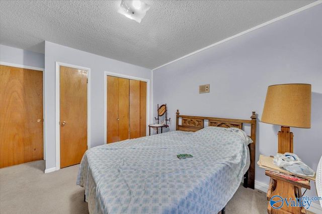 4011 E Crestview Drive, Huntsville, AL 35816