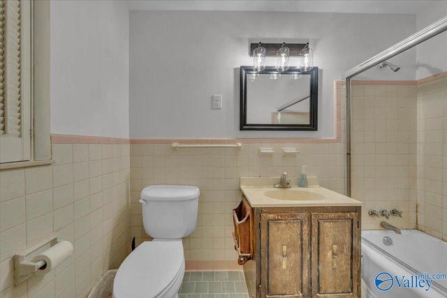 4011 E Crestview Drive, Huntsville, AL 35816