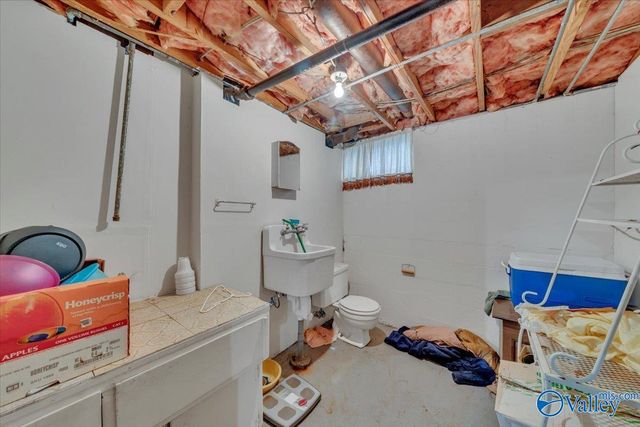 4011 E Crestview Drive, Huntsville, AL 35816