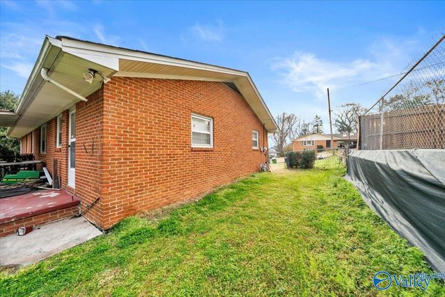 4011 E Crestview Drive, Huntsville, AL 35816