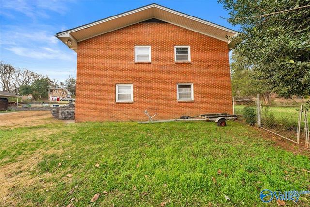 4011 E Crestview Drive, Huntsville, AL 35816