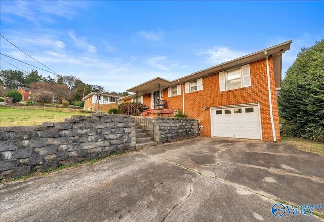 4011 E Crestview Drive, Huntsville, AL 35816