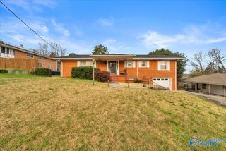 4011 E Crestview Drive, Huntsville, AL 35816