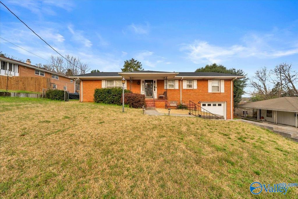 4011 E Crestview Drive, Huntsville, AL 35816