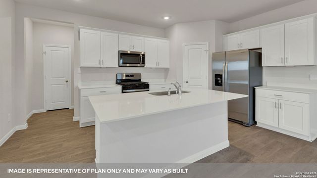 220 RAYMONDVILLE PATH, San Marcos, TX 78666
