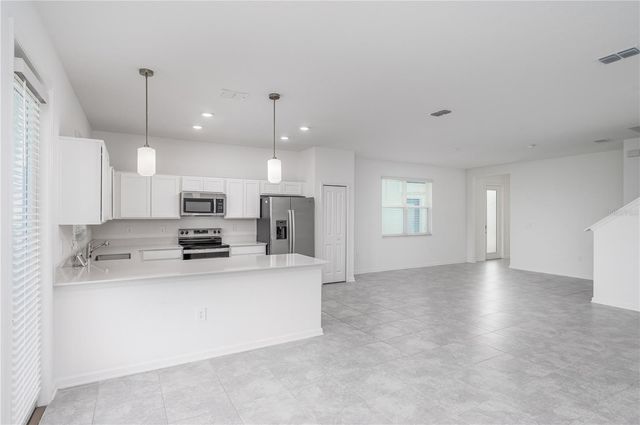 210 BOGEY DRIVE, Davenport, FL 33896