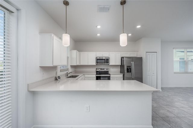 210 BOGEY DRIVE, Davenport, FL 33896