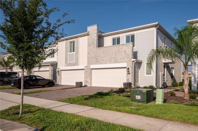 210 BOGEY DRIVE, Davenport, FL 33896