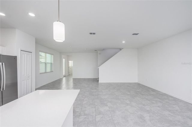 210 BOGEY DRIVE, Davenport, FL 33896