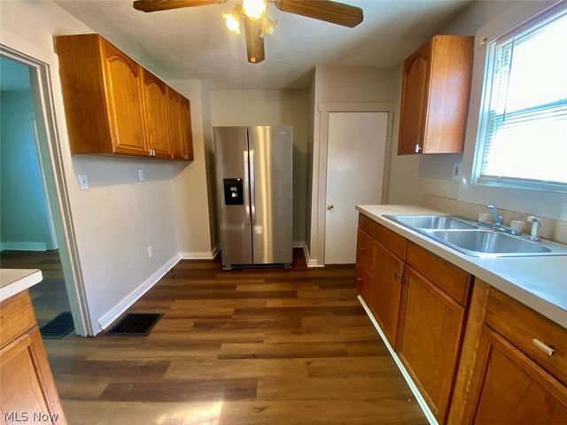 748 Merton Avenue, Akron, OH 44306