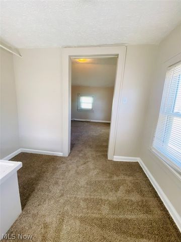 748 Merton Avenue, Akron, OH 44306