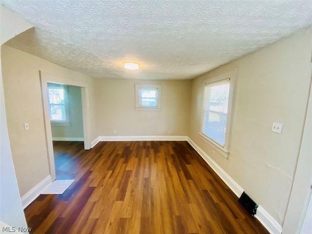 748 Merton Avenue, Akron, OH 44306