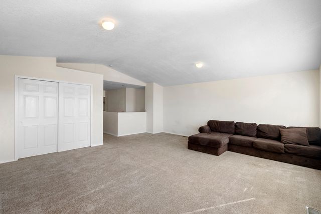 9809 Marlborough Avenue SW, Albuquerque, NM 87121