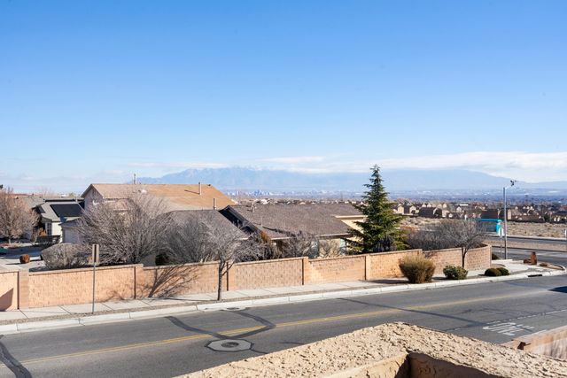 9809 Marlborough Avenue SW, Albuquerque, NM 87121