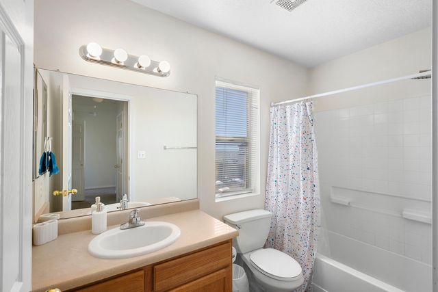 9809 Marlborough Avenue SW, Albuquerque, NM 87121