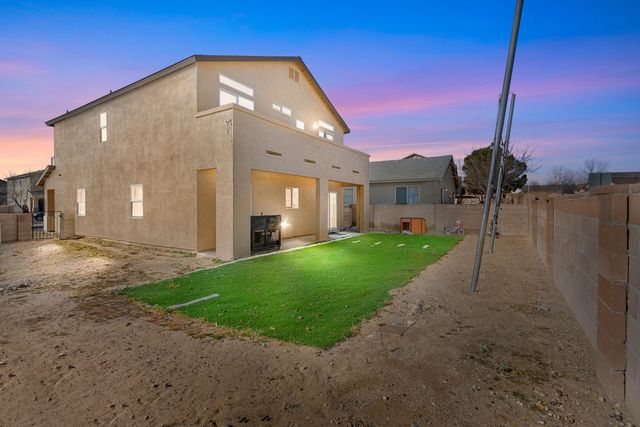 9809 Marlborough Avenue SW, Albuquerque, NM 87121
