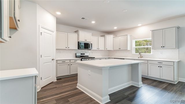 16900 Barmer Dr, Chesterfield, VA 23838
