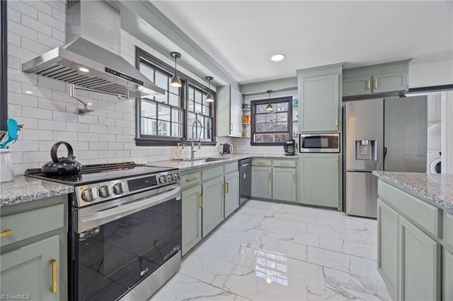 1352 City Lake Road, Lexington, NC 27292