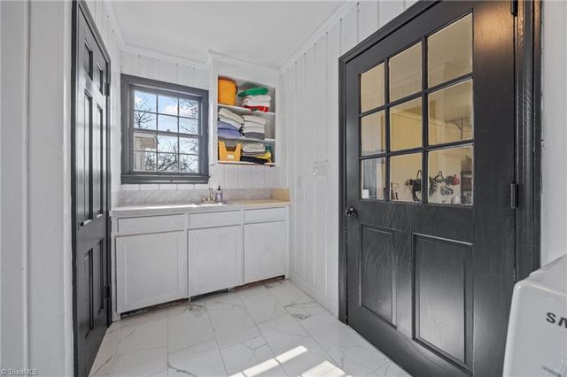 1352 City Lake Road, Lexington, NC 27292