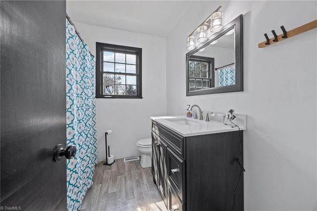 1352 City Lake Road, Lexington, NC 27292