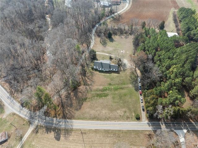 1352 City Lake Road, Lexington, NC 27292