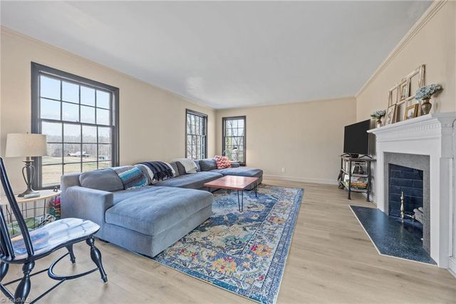 1352 City Lake Road, Lexington, NC 27292