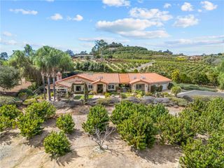 349 Puerta De Lomas, Fallbrook, CA 92028