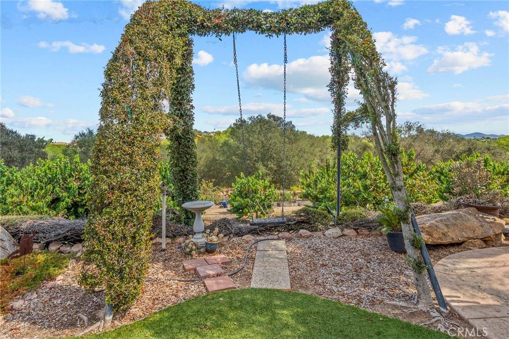 349 Puerta De Lomas, Fallbrook, CA 92028 — photo 5