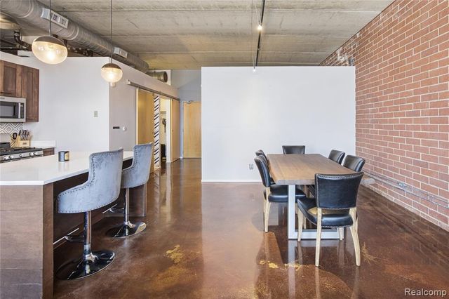 322 E Harrison Avenue 12, Royal Oak, MI 48067